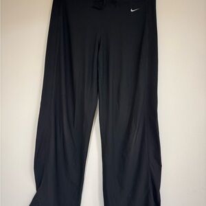 Nike Women's Black Wide Leg Pants